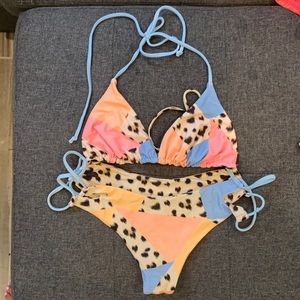 Worn once Reversible surfer brand  bikini
